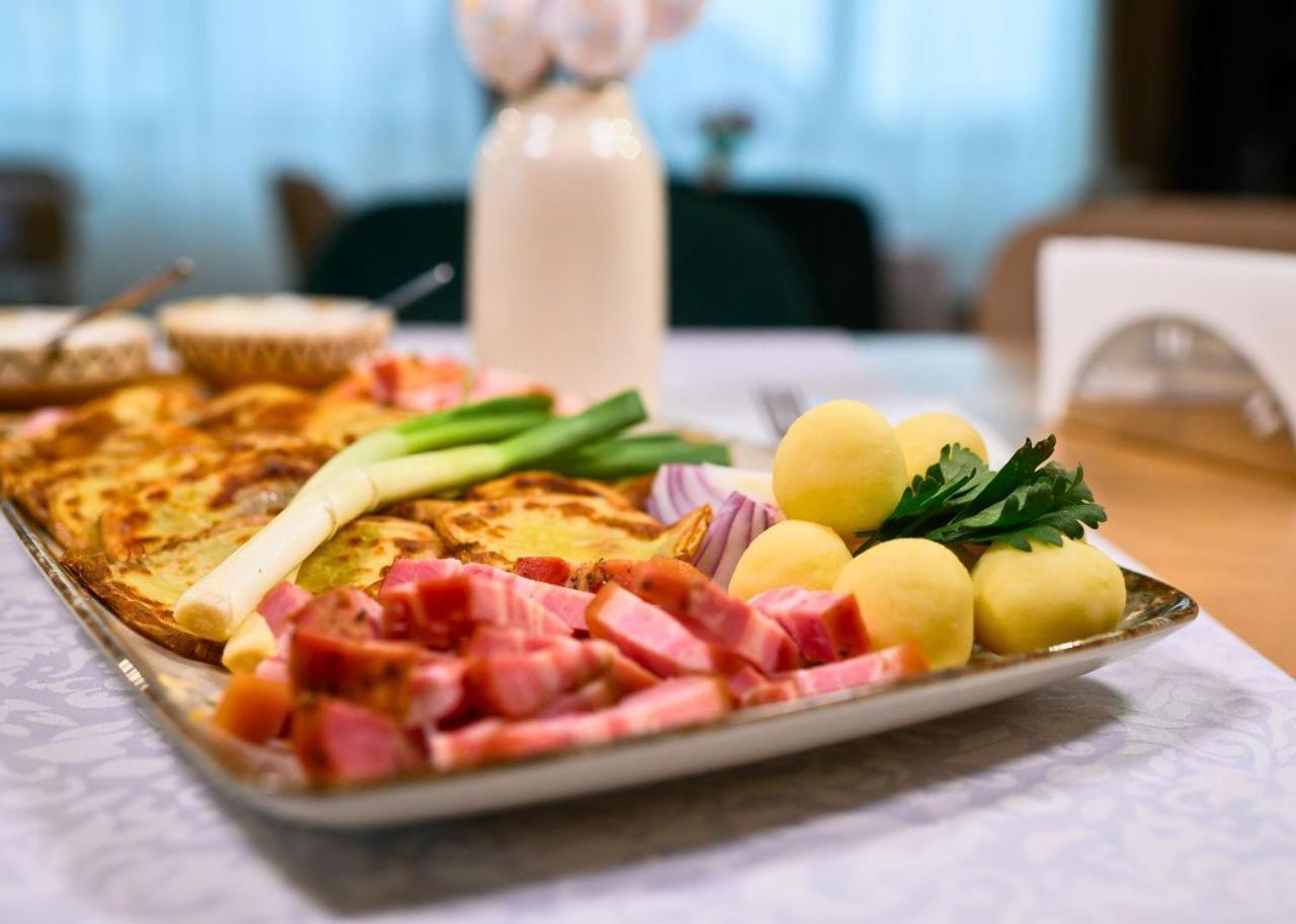 Hotel Dukat Gura Humorului Zewnętrze zdjęcie